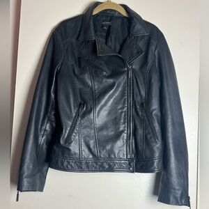 Halogen Women's Sleek Black Leather Jacket